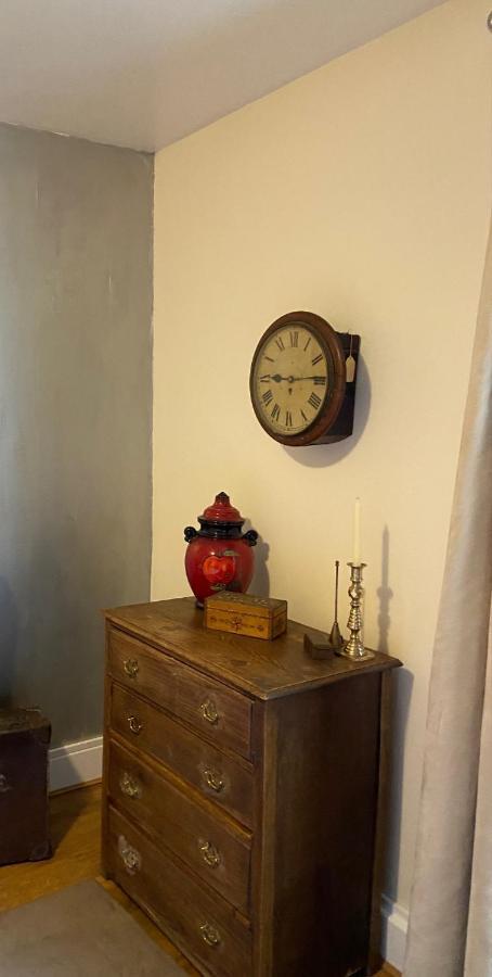 Great In An Uber Cool Flat! Bridge * Londra